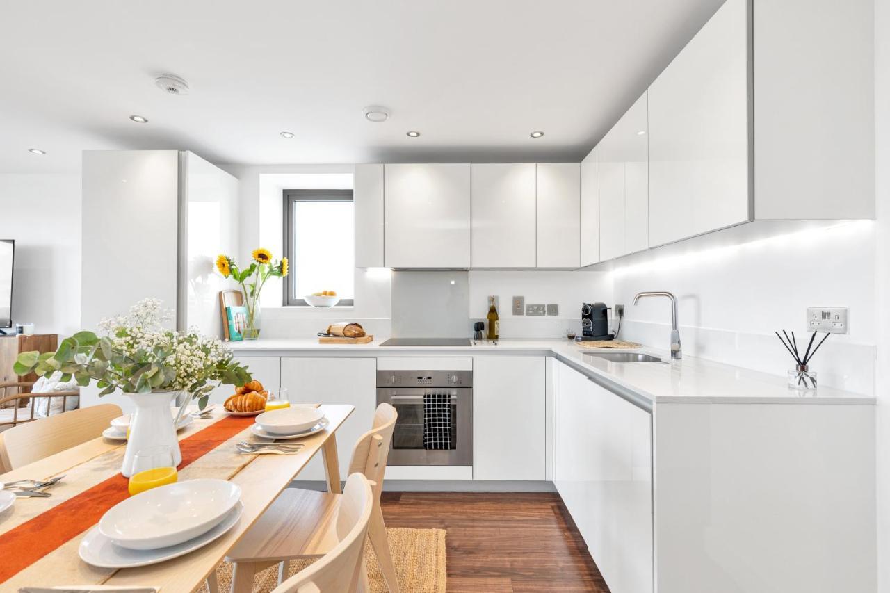 Modern Luxe Apt Just 10 Mins From Tower Bridge! Easy Access To Tube And Bus London Eksteriør bilde