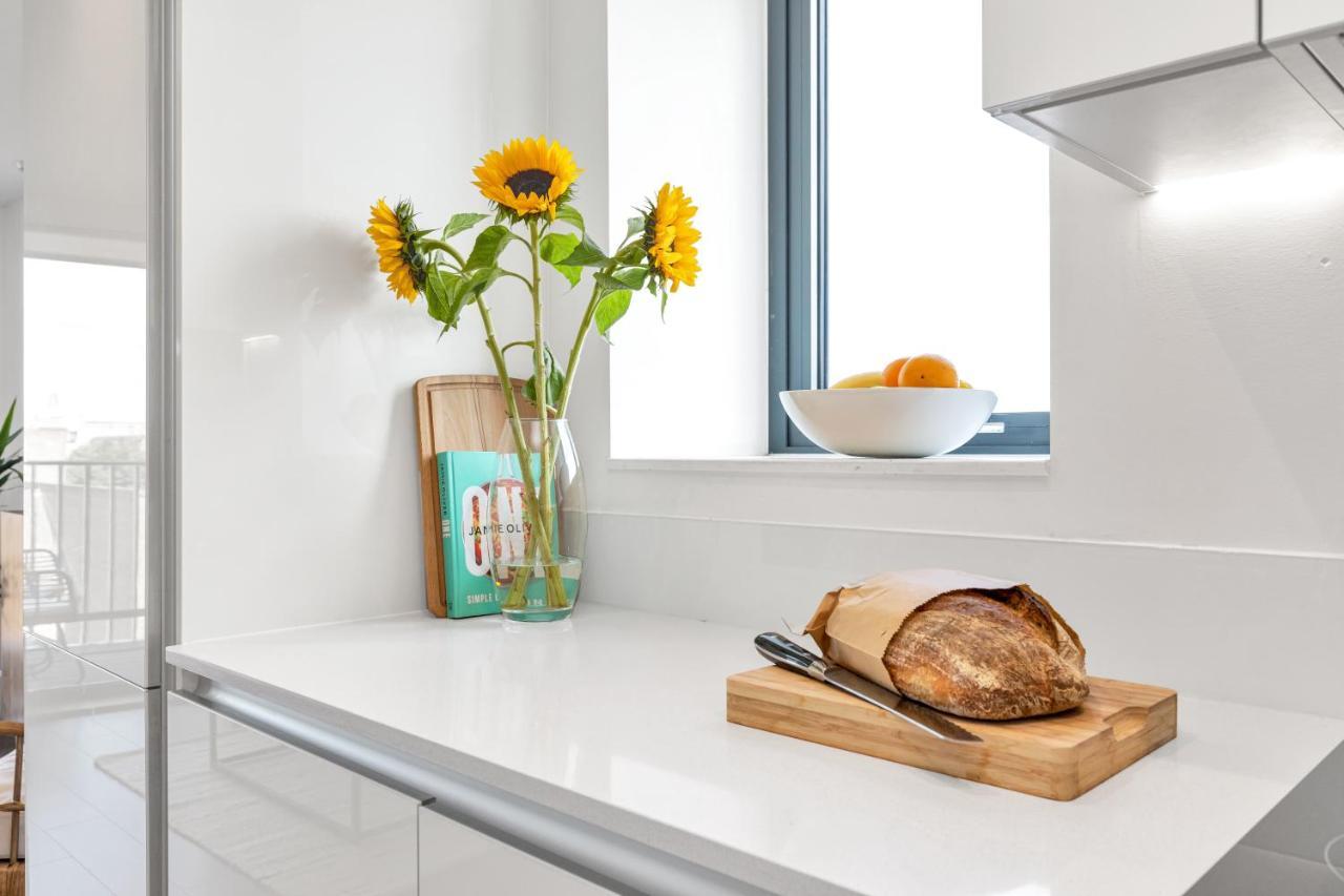 Modern Luxe Apt Just 10 Mins From Tower Bridge! Easy Access To Tube And Bus London Eksteriør bilde